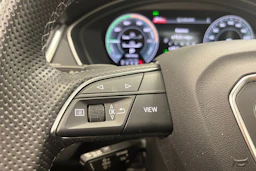 met. musta Audi Q5 2021 kuva 19.