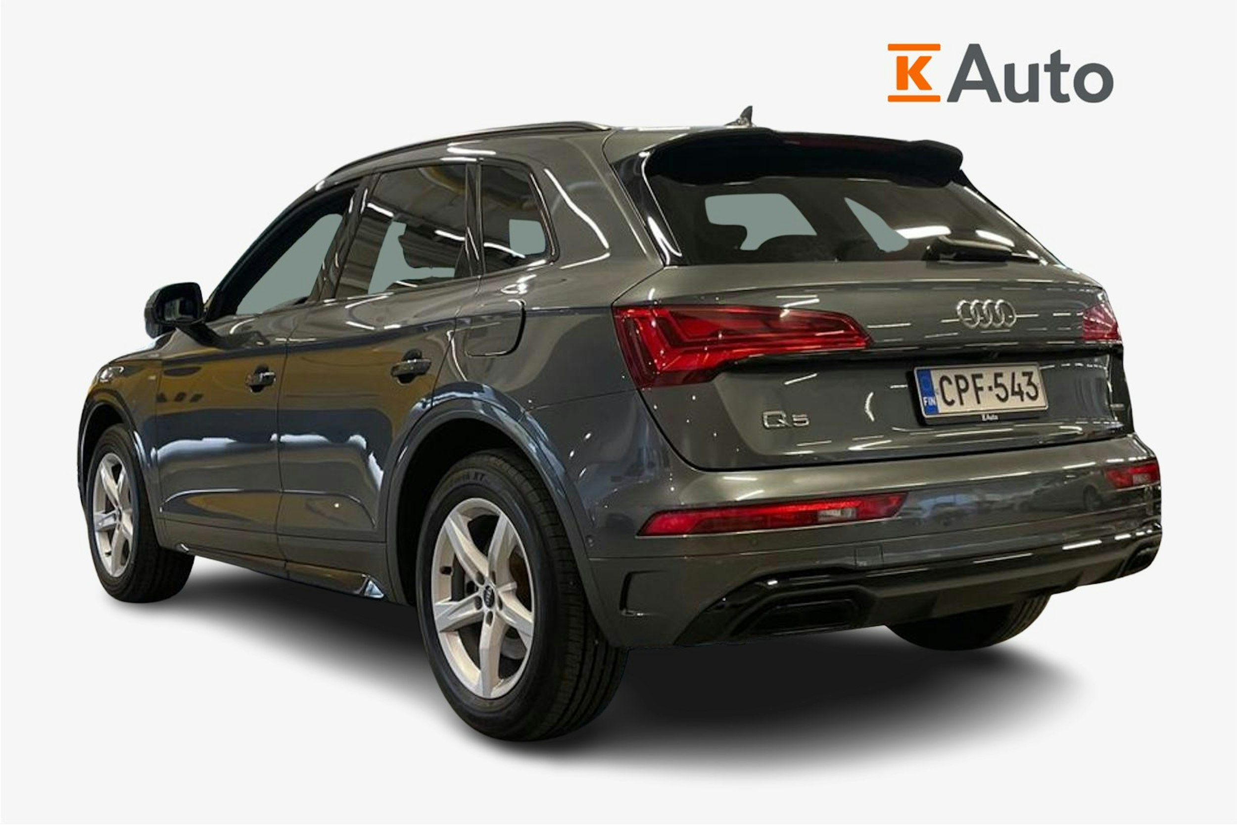 Harmaa Audi Q5 2021 kuva 2.