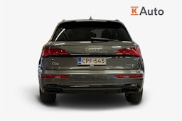 Harmaa Audi Q5 2021 kuva 3.
