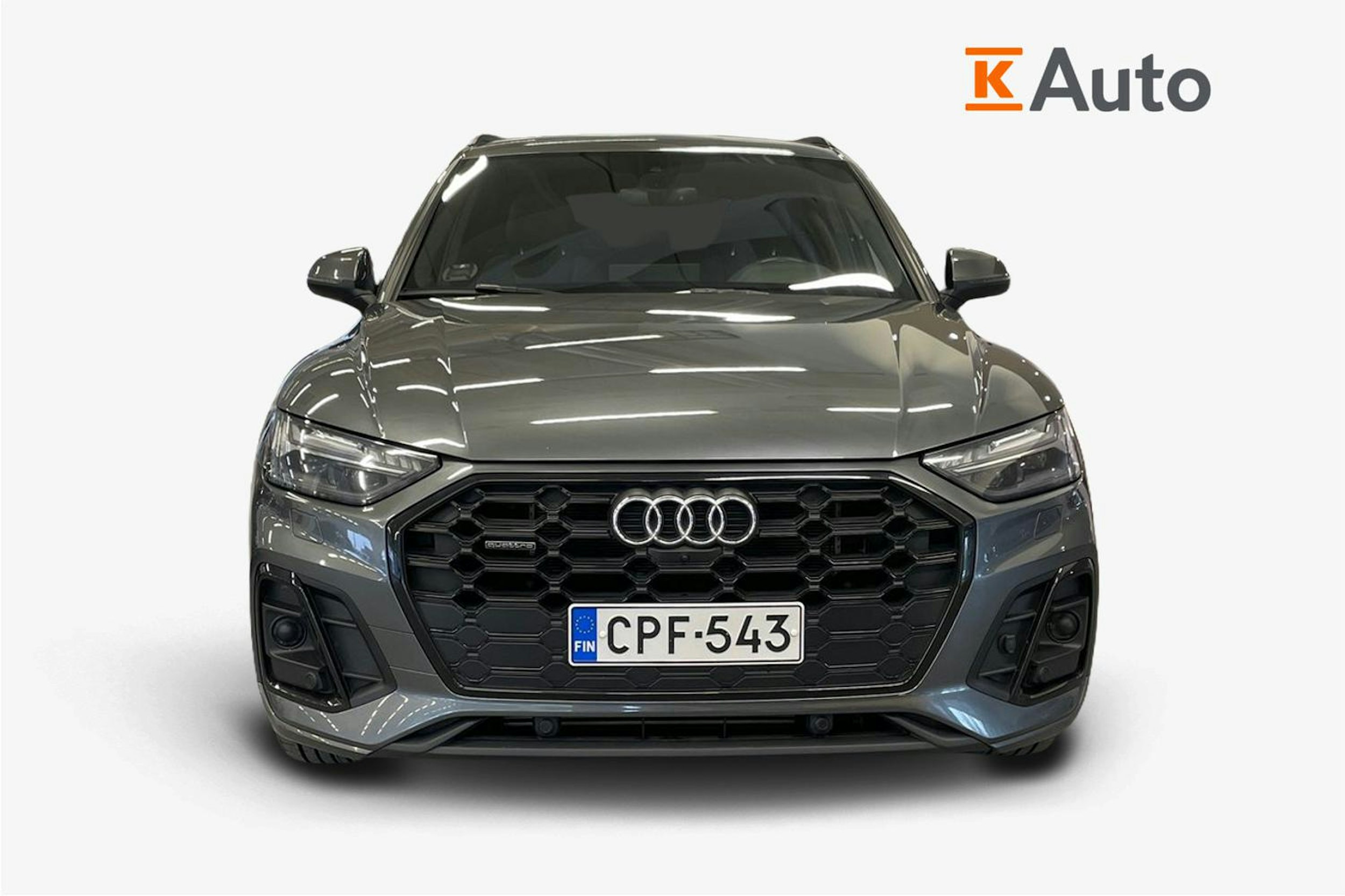 Harmaa Audi Q5 2021 kuva 5.