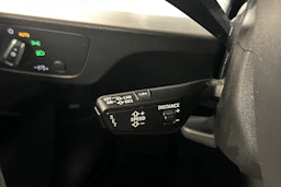 sininen Audi Q5 2021 kuva 23.
