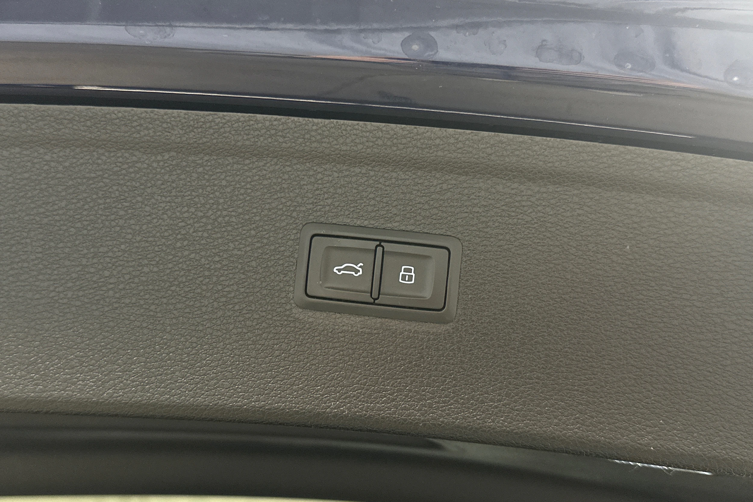 sininen Audi Q5 2021 kuva 30.
