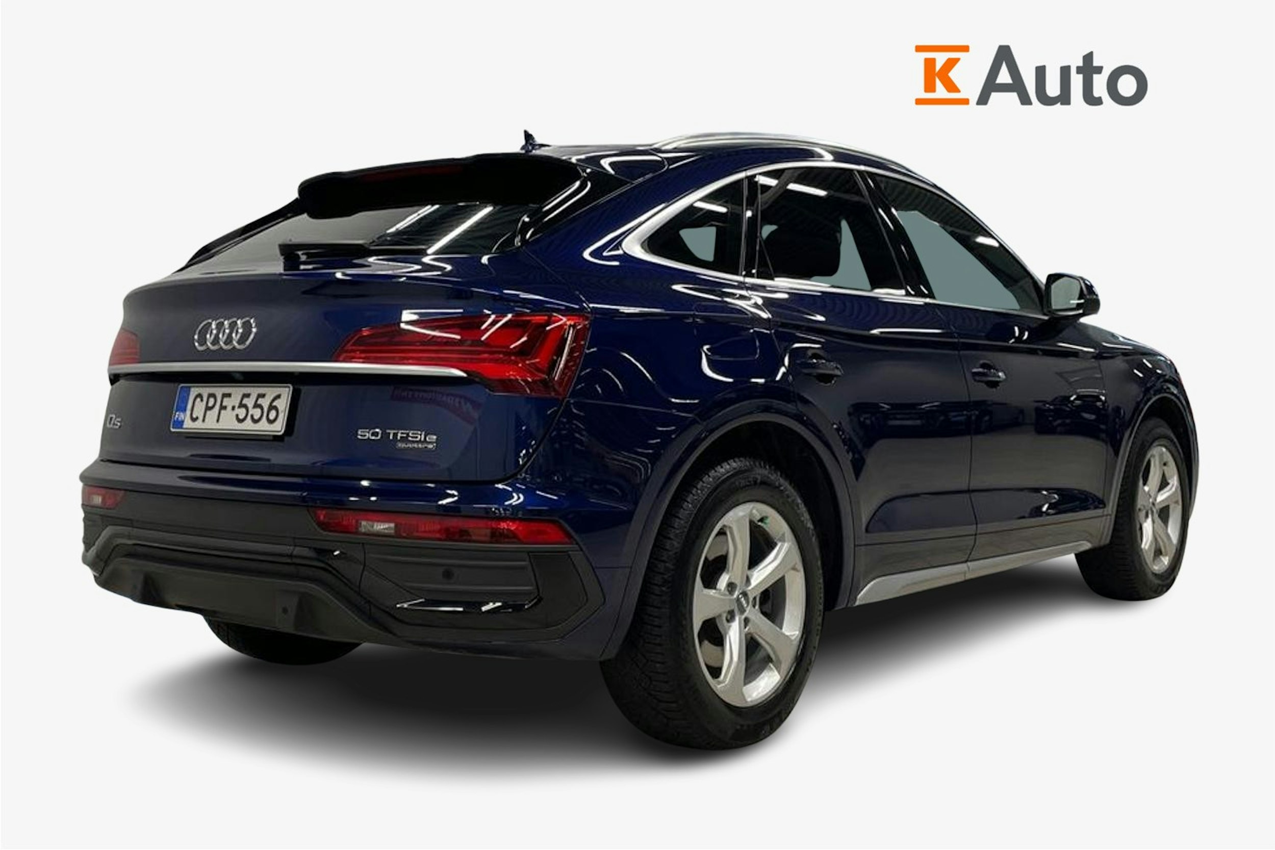 sininen Audi Q5 2021 kuva 2.