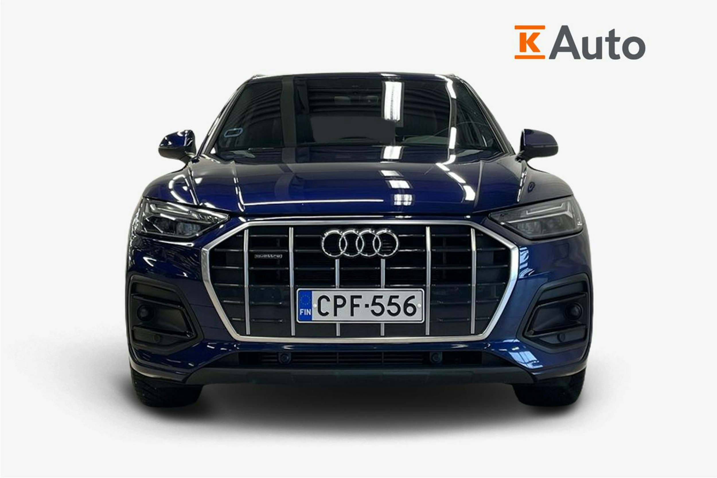 sininen Audi Q5 2021 kuva 5.