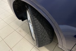sininen Audi Q5 2021 kuva 13.