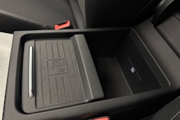 Sininen Audi Q5 2021 kuva 21.