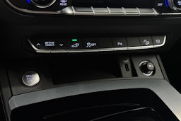 Sininen Audi Q5 2021 kuva 22.