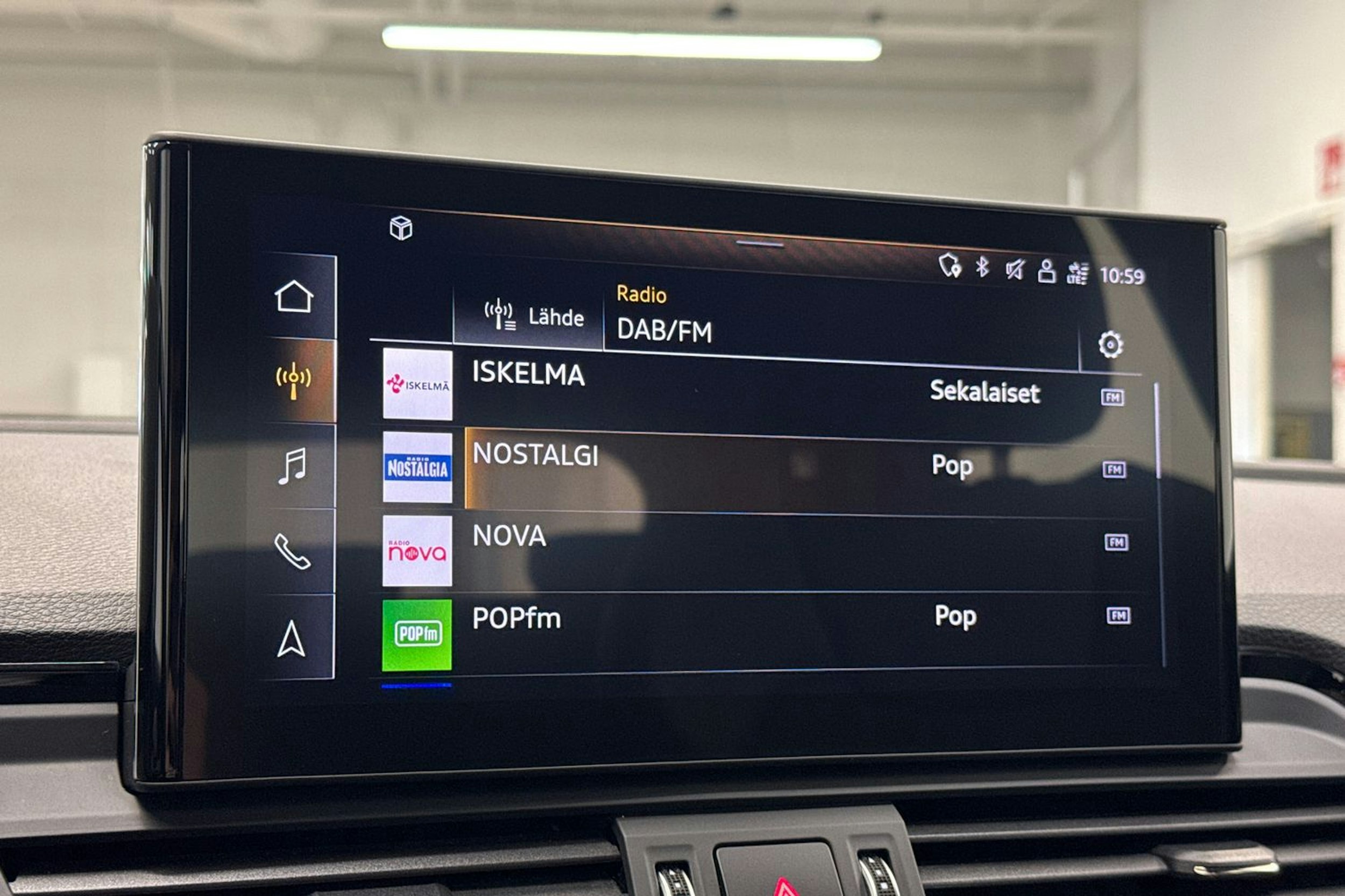 Sininen Audi Q5 2021 kuva 25.