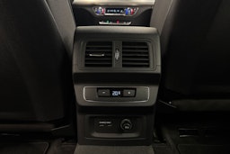 Sininen Audi Q5 2021 kuva 35.