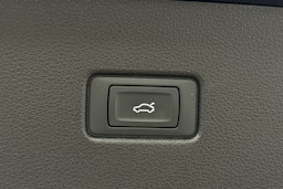 Sininen Audi Q5 2021 kuva 37.