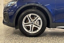 Sininen Audi Q5 2021 kuva 40.