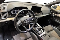 harmaa Audi Q5 2021 kuva 7.