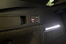 harmaa Audi Q5 2021 kuva 16.