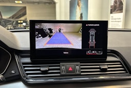 harmaa Audi Q5 2021 kuva 22.