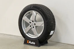 harmaa Audi Q5 2021 kuva 10.