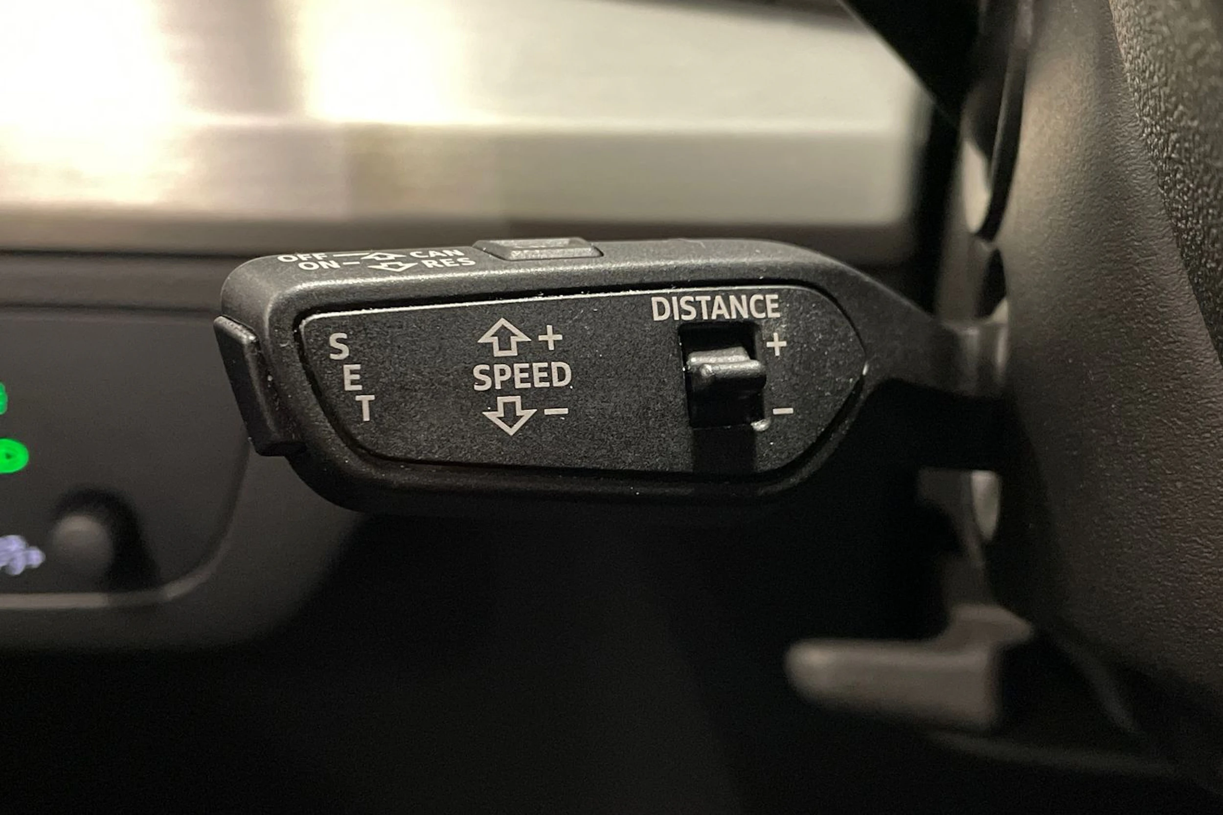 harmaa Audi Q5 2021 kuva 17.