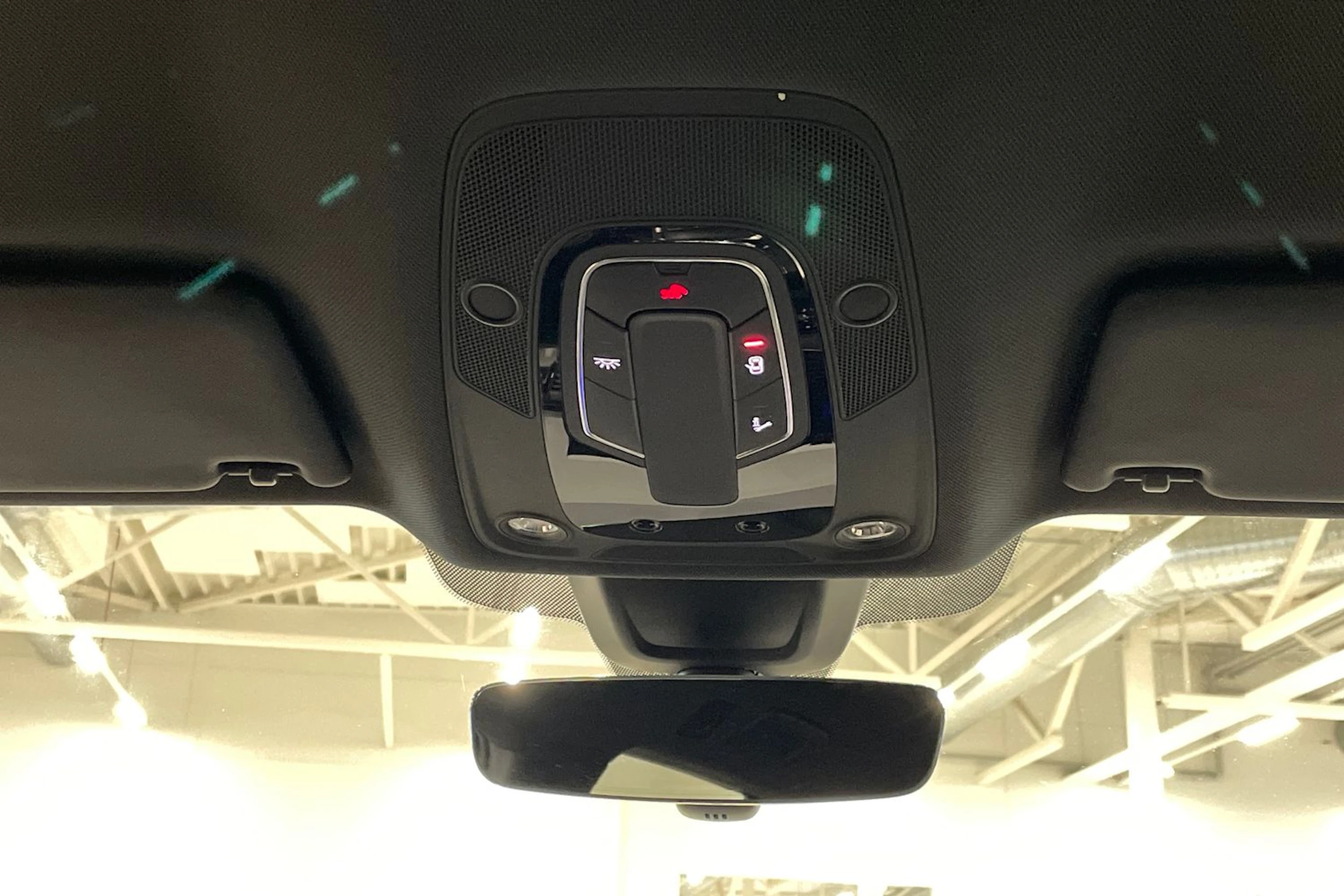 harmaa Audi Q5 2021 kuva 19.