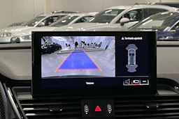 harmaa Audi Q5 2021 kuva 31.
