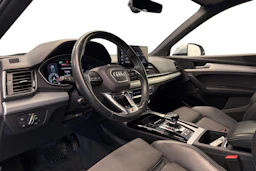 Hopea Audi Q5 2021 kuva 6.