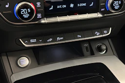 Hopea Audi Q5 2021 kuva 25.