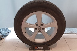 Sininen Audi Q5 2021 kuva 33.