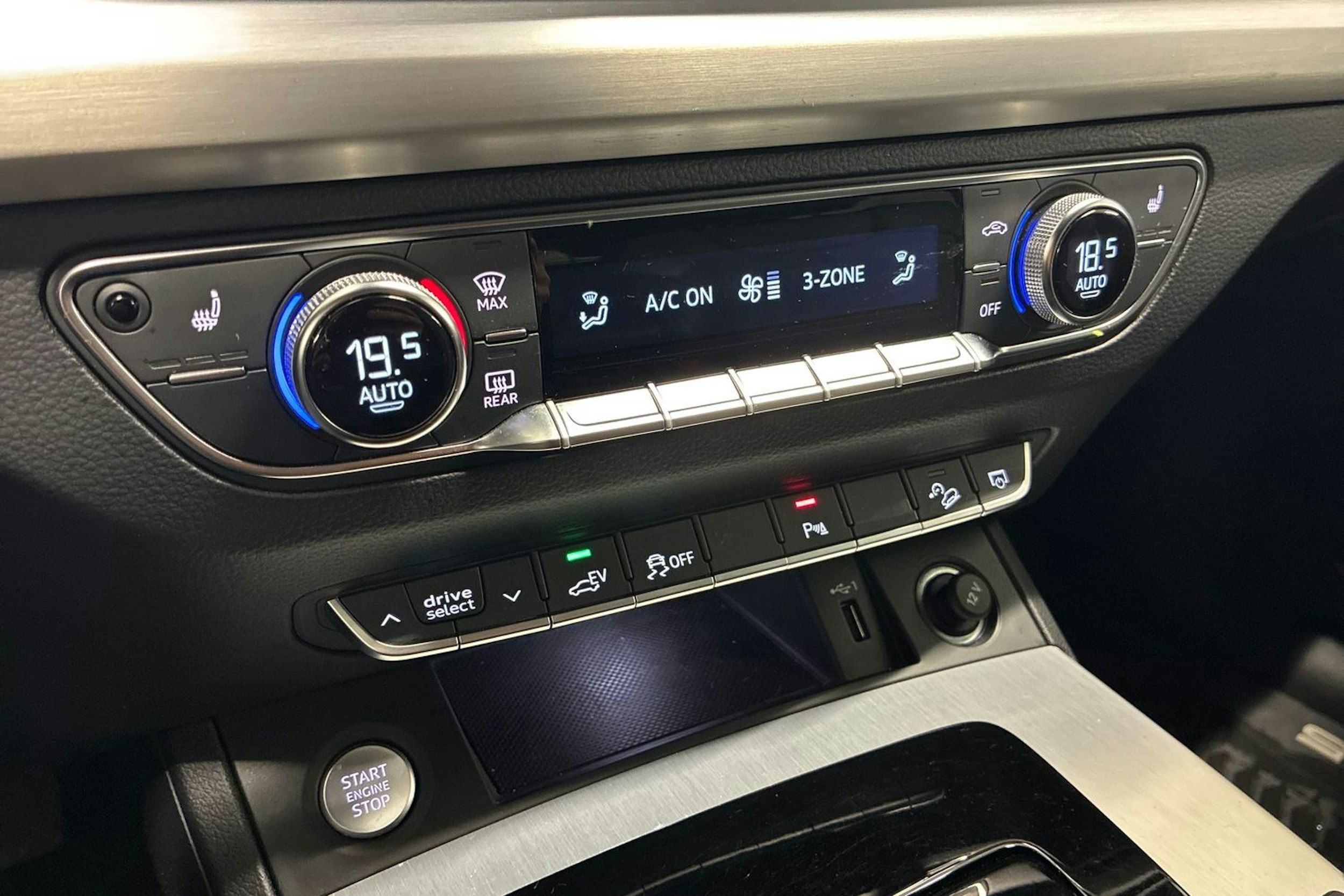 met. valkoinen Audi Q5 2021 kuva 21.