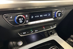 met. valkoinen Audi Q5 2021 kuva 21.