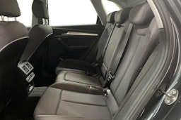 met. harmaa Audi Q5 2021 kuva 8.