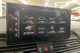 met. harmaa Audi Q5 2021 kuva 11.