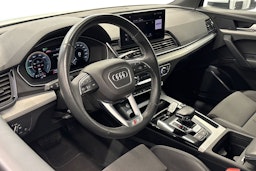 met. valkoinen Audi Q5 2021 kuva 6.