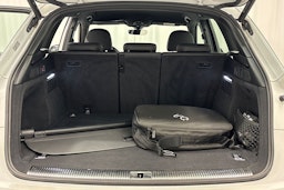 met. valkoinen Audi Q5 2021 kuva 11.