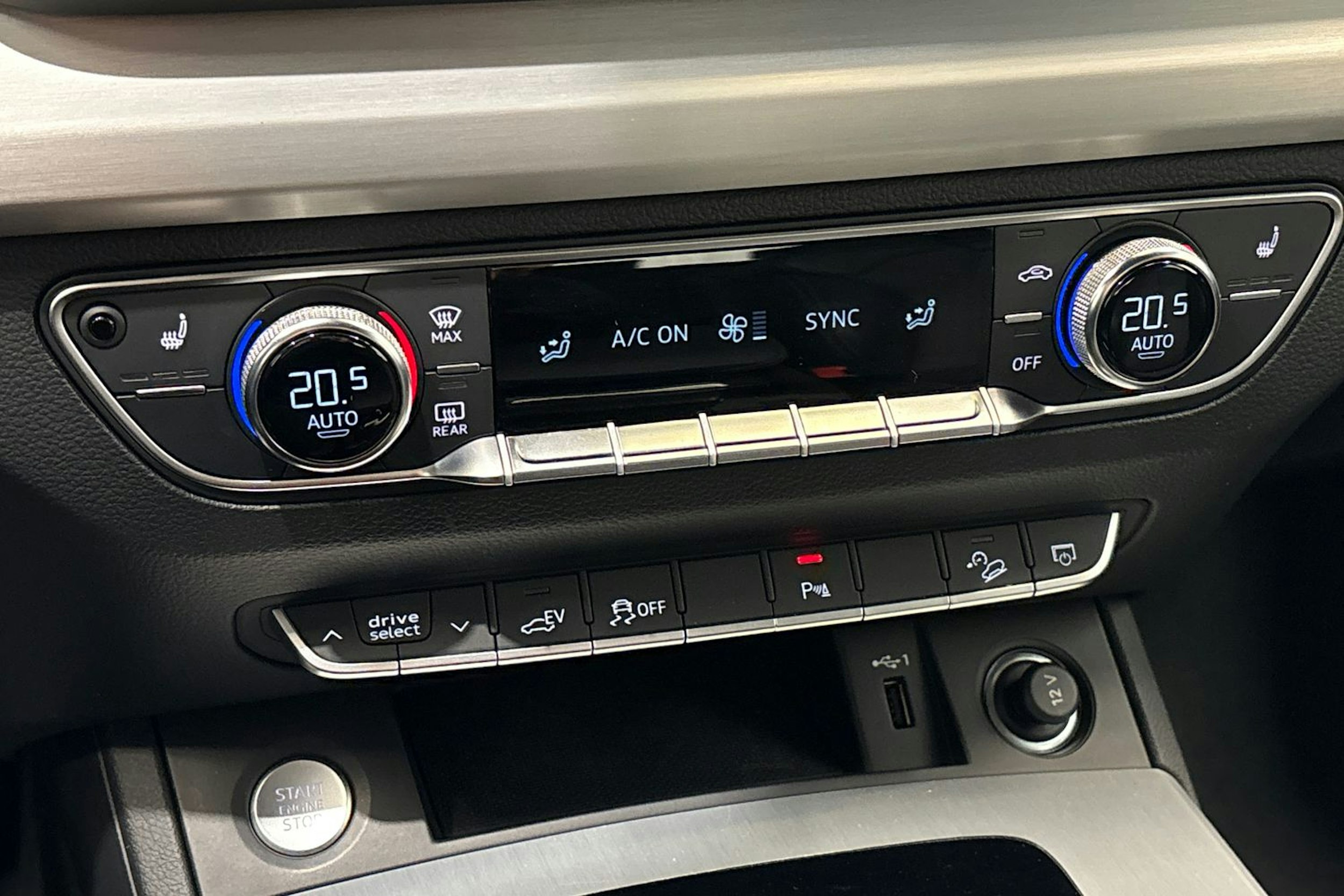 met. valkoinen Audi Q5 2021 kuva 25.