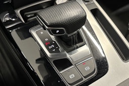 met. valkoinen Audi Q5 2021 kuva 26.