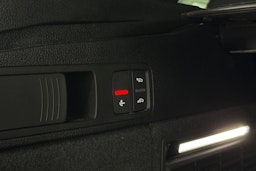 Sininen Audi Q5 2021 kuva 6.