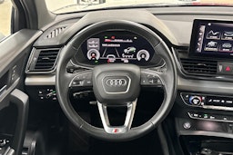 Sininen Audi Q5 2021 kuva 25.