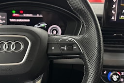Sininen Audi Q5 2021 kuva 28.