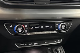 Sininen Audi Q5 2021 kuva 35.