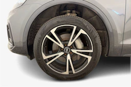 harmaa Audi Q5 2021 kuva 9.