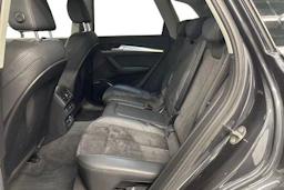 met. harmaa Audi Q5 2021 kuva 8.