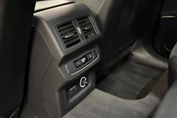 met. harmaa Audi Q5 2021 kuva 15.
