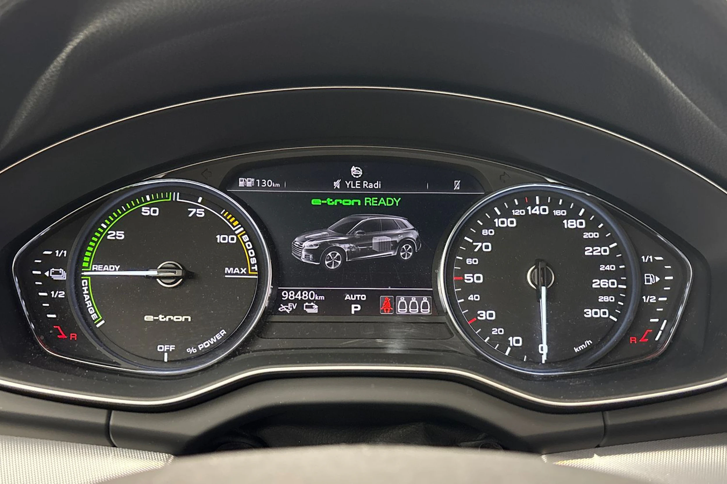 met. harmaa Audi Q5 2021 kuva 21.