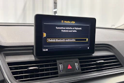 met. harmaa Audi Q5 2021 kuva 23.