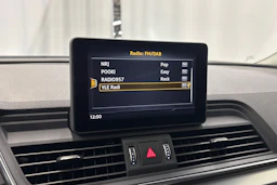 met. harmaa Audi Q5 2021 kuva 24.