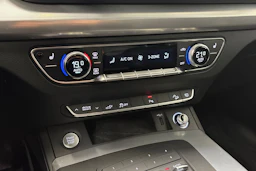 met. harmaa Audi Q5 2021 kuva 26.