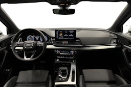 valkoinen Audi Q5 2021 kuva 9.