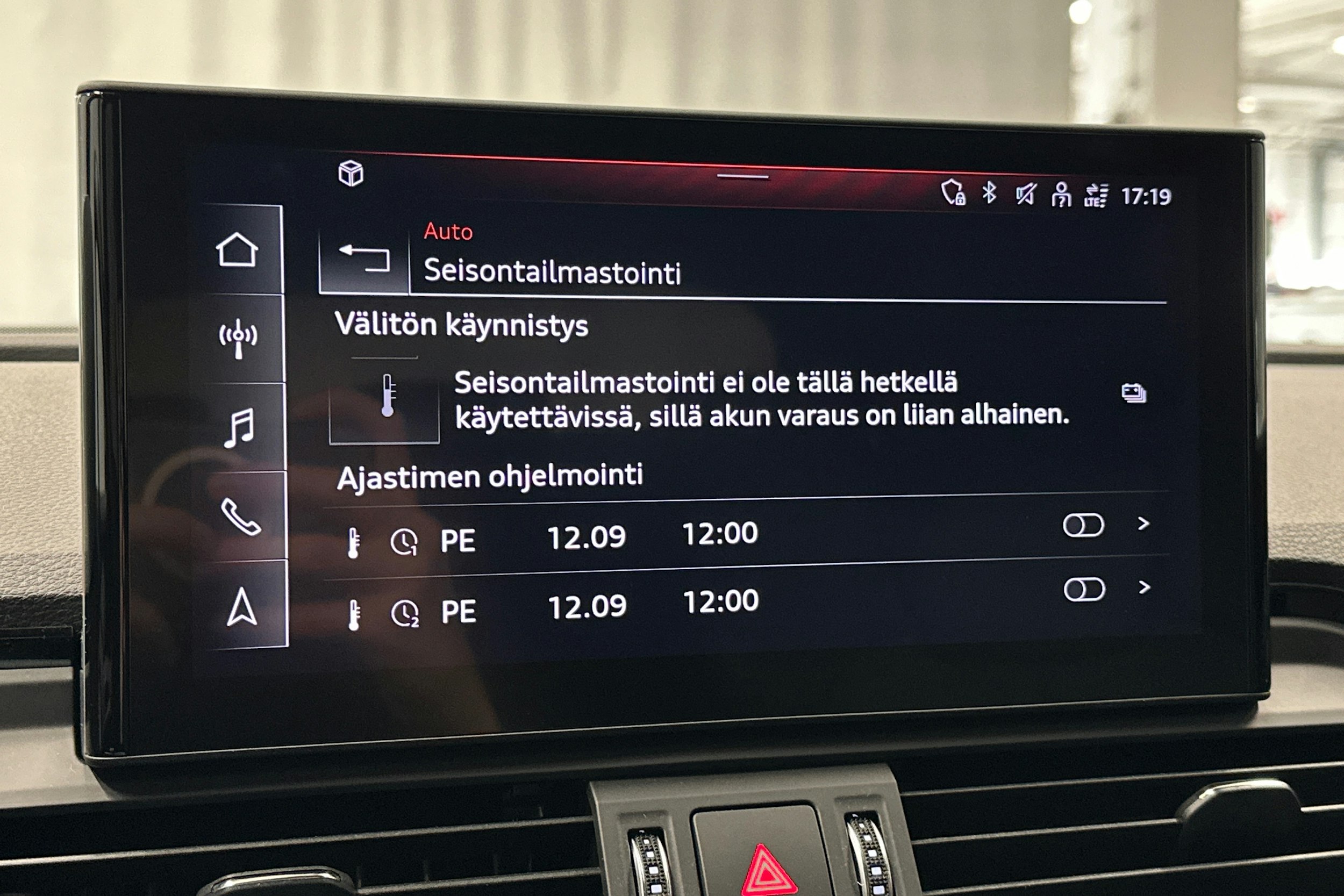 valkoinen Audi Q5 2021 kuva 25.