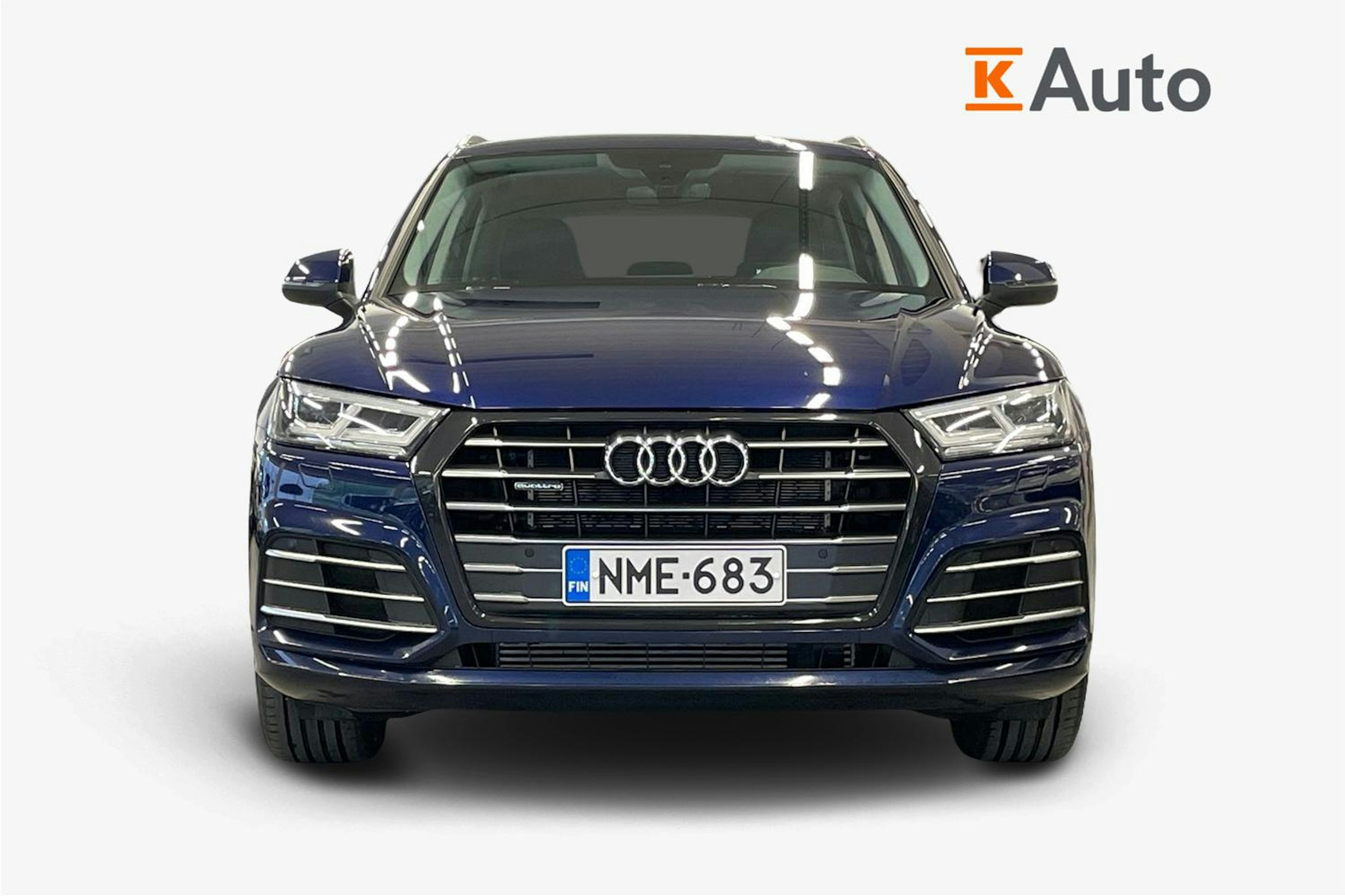 sininen Audi Q5 2021 kuva 5.