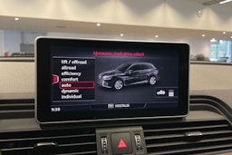 sininen Audi Q5 2021 kuva 20.