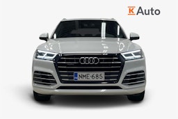 Valkoinen Audi Q5 2020 kuva 4.