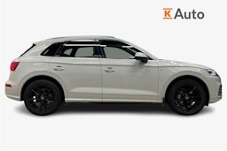 Valkoinen Audi Q5 2020 kuva 5.